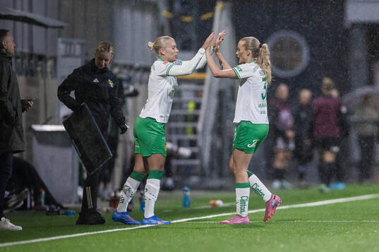 Hammarbys Stina Lennartsson och Smilla Holmberg