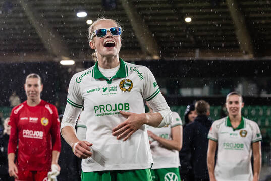Hammarbys Julie Blakstad jublar
