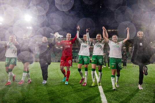 Hammarbys Anna Jøsendal, Smilla Holmberg, Fanny Peterson,