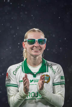 Hammarbys Emilie Joramo jublar