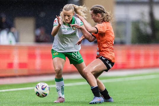 Hammarbys Smilla Holmberg och Kristianstads Mathilde Janzen