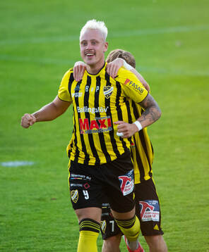 IFK Hässleholms Alexander Sjöström har gjort 1-0 och