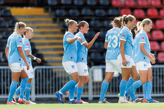 Malmö FFs Lovisa Breland jublar