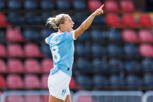 Malmö FFs Mia Persson jublar