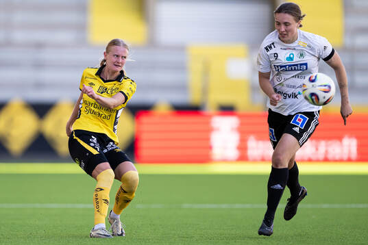 Elfsborgs Hanna Jiozon och Mallbackens Ella Björkman