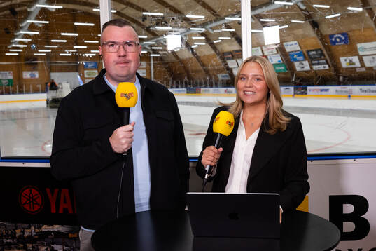 Johan Svensson och Jennifer Engström i Expressens studio