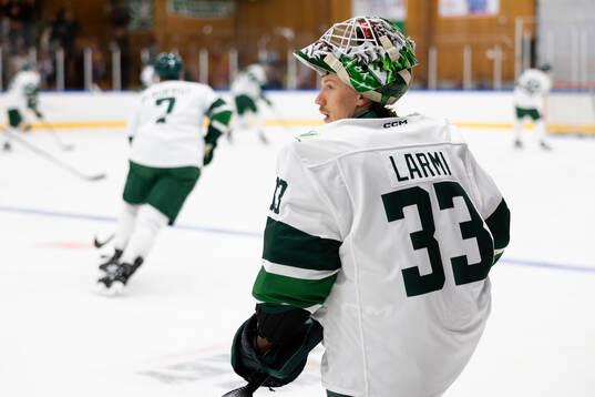 Färjestads målvakt Emil Larmi