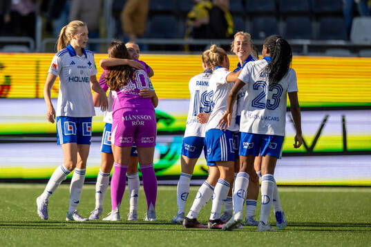 IFK Norrköpings spelare jublar