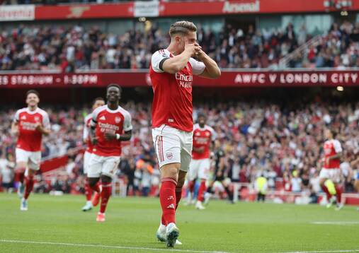 Viktor Gyökeres of Arsenal celebrates
