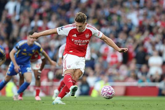 Viktor Gyökeres of Arsenal scores 5-0