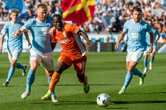 Malmö FFs Anders Christiansen och IFK Göteborgs Saidou