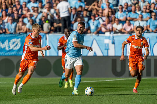 Bläddra bland fler bilder av Fotboll, Allsvenskan, Malmö FF - IFK Göteborg