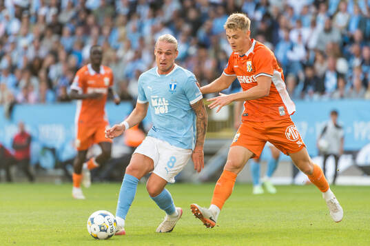 Malmö FFs Arnor Sigurdsson och IFK Göteborgs David Kruse