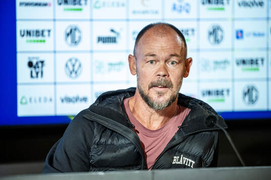 IFK Göteborgs tränare Joachim Björklund på en