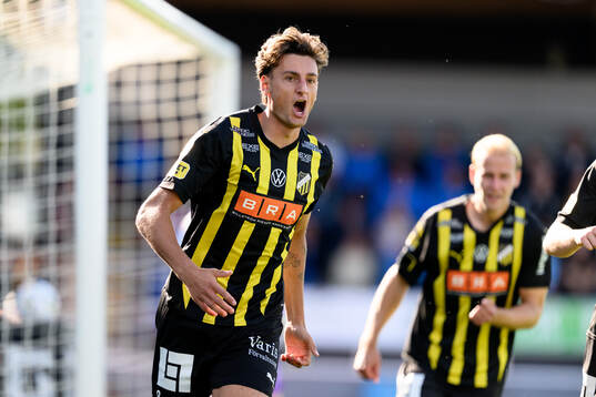 Häckens Silas Andersen jublar