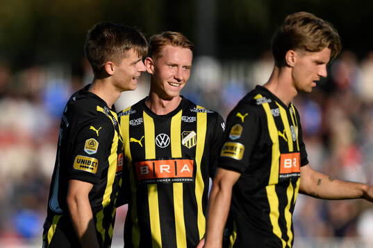 Häckens Adrian Svanbäck och Julius Lindberg
