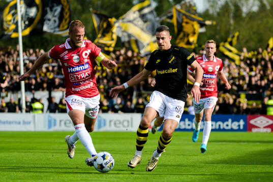 Degerfors Daniel Sundgren  och AIKs Dino Besirovic