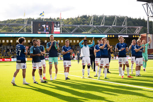 Halmstads spelare jublar