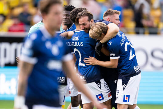 Halmstads spelare jublar