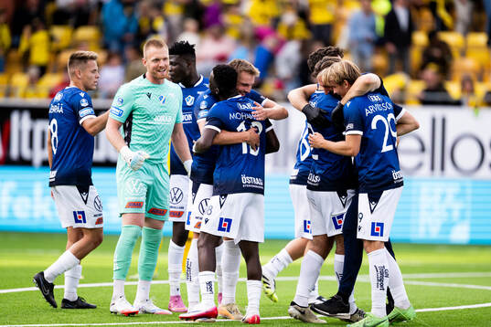Halmstads spelare jublar