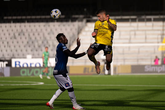 Halmstads Naeem Mohammed och Elfsborgs Julius Magnusson