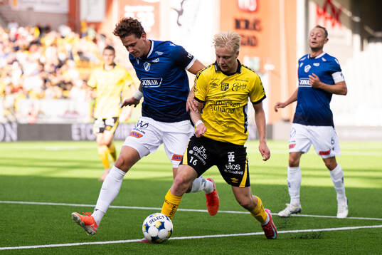 Halmstads Gabriel Wallentin och Elfsborgs Altti Hellemaa