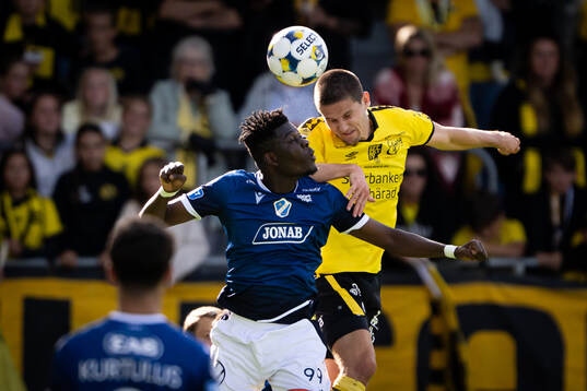 Halmstads Emmanuel Yeboah och Elfsborgs Rasmus Wikström