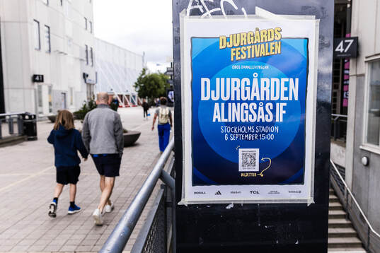 En affisch annonserar om Djurgårdsfestivalen