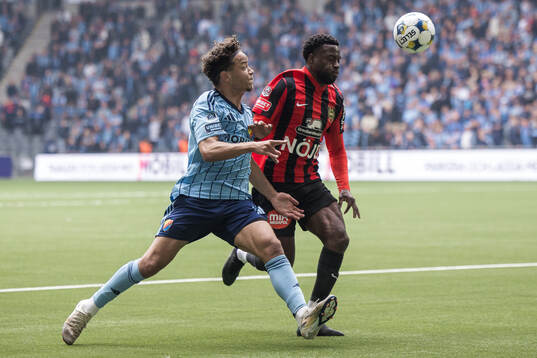 Djurgårdens Mikael Anderson och Brommapojkarnas Isak Ssali