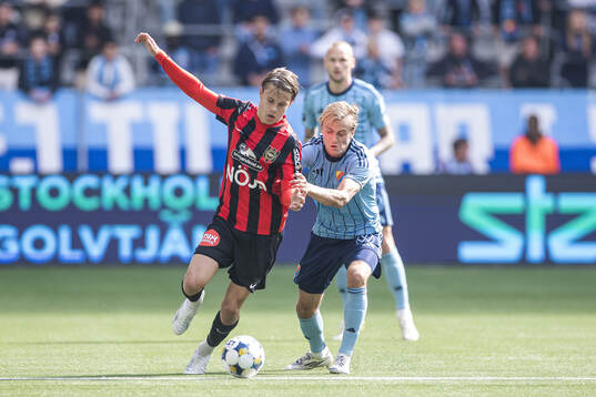 Brommapojkarnas Love Arrhov och Djurgårdens Oskar Fallenius