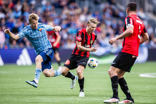 Djurgårdens Bo Hegland och Brommapojkarnas Charlie Nildén