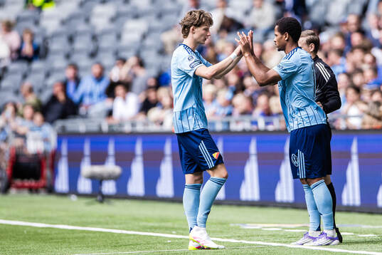 Djurgårdens August Priske Flyger och Zakaria Sawo