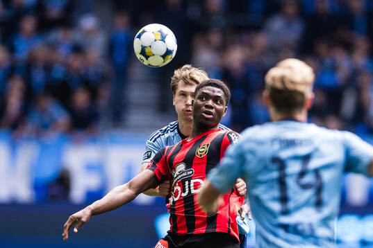 Brommapojkarnas Ezekiel Alladoh och Djurgårdens Miro Tenho