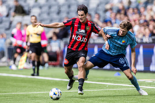 Brommapojkarnas Kevin Ackermann och Djurgårdens August