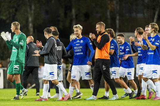 Trelleborgs Zean Peetz Dalugge jublar
