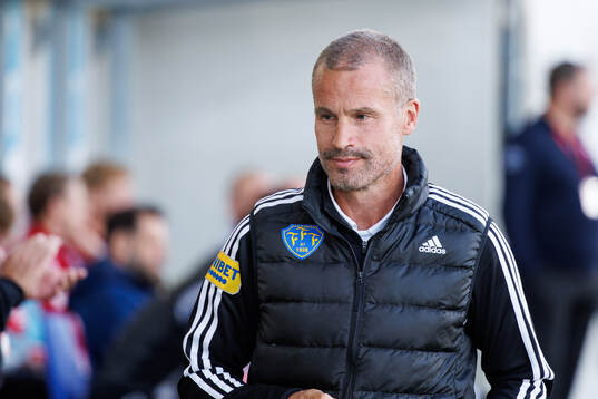 Falkenbergs tränare Christoffer Andersson