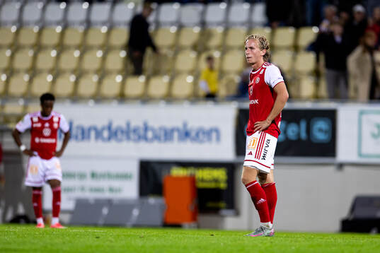 Sandvikens IFs Oskar Löfström deppar