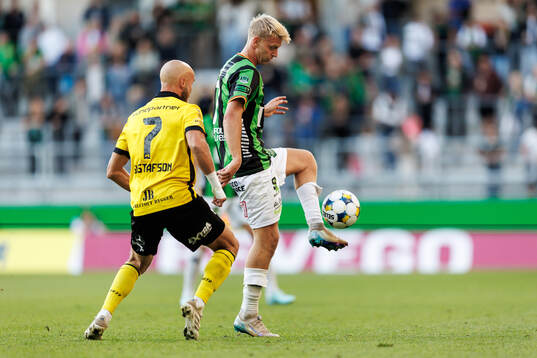 Mjällbys Viktor Gustafson och GAIS Joackim Fagerjord