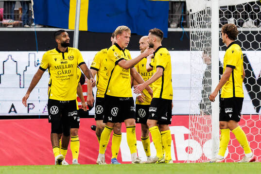 Mjällbys Herman Johansson jublar