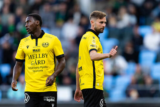 Mjällbys Tony Miettinen och Axel Norén