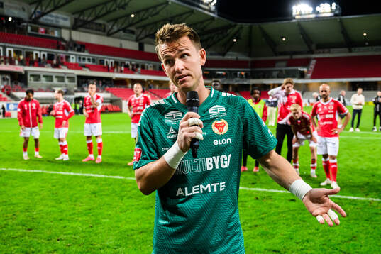 Kalmars målvakt Jakob Kindberg jublar