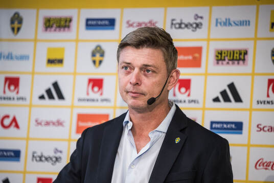Head coach Jon Dahl Tomasson of the Swedish national