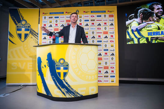 Head coach Jon Dahl Tomasson of the Swedish national