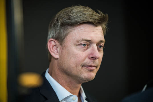 Head coach Jon Dahl Tomasson of the Swedish national