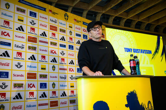 Head coach Tony Gustavsson of the Swedish women's national