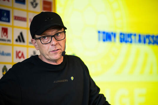 Head coach Tony Gustavsson of the Swedish women's national