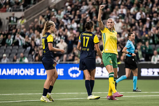 Ellen Wangerheim of Hammarby celebrates