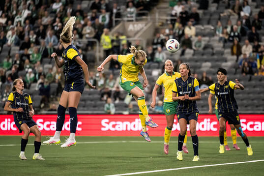 Julie Blakstad of Hammarby scores the 4-2 goal