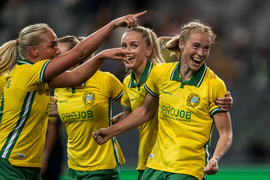 Julie Blakstad of Hammarby celebrate