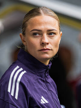 Fridolina Rolfö of Manchester United prior to the UEFA